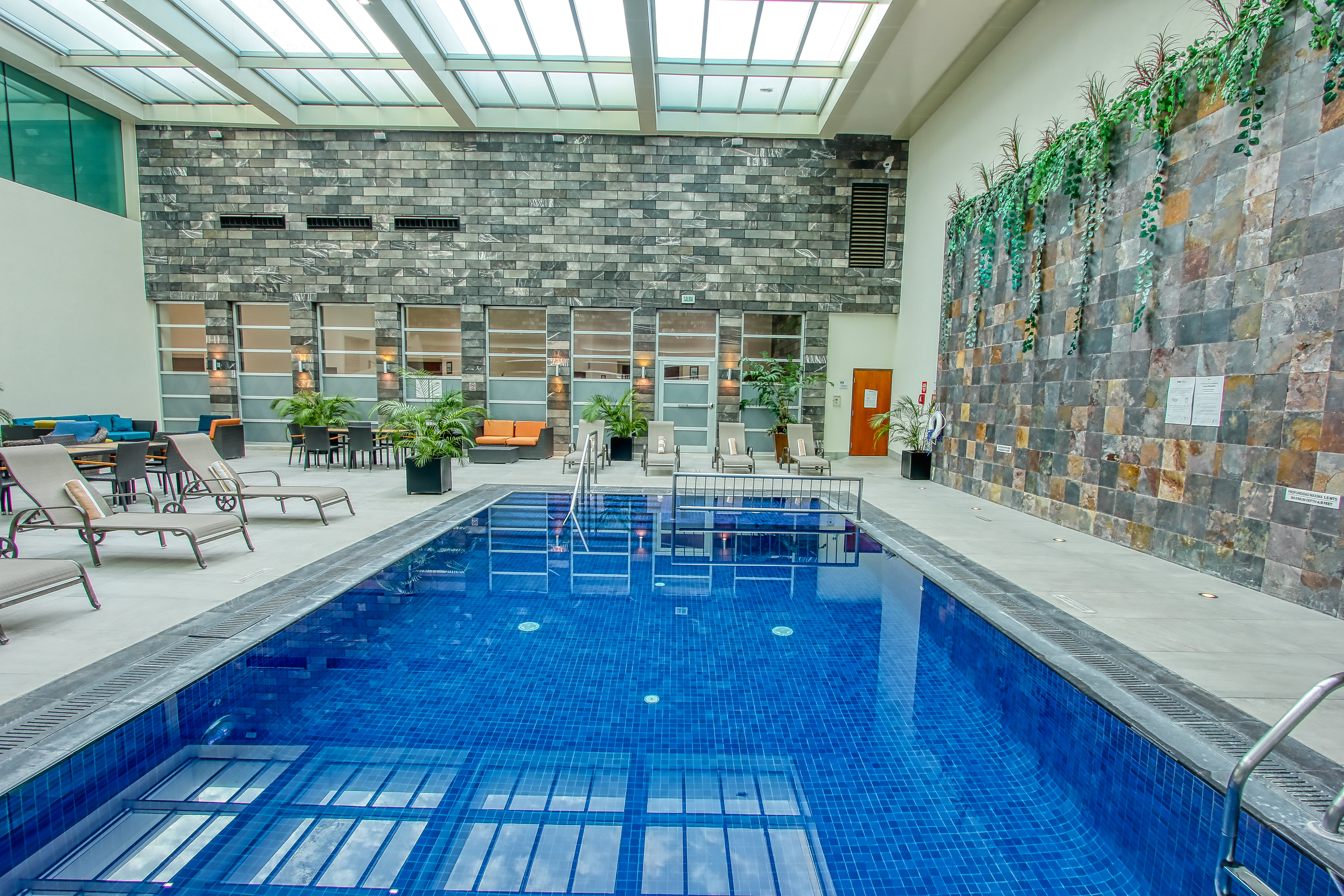 Holiday Inn & Suites Leon Plaza Mayor 15/50