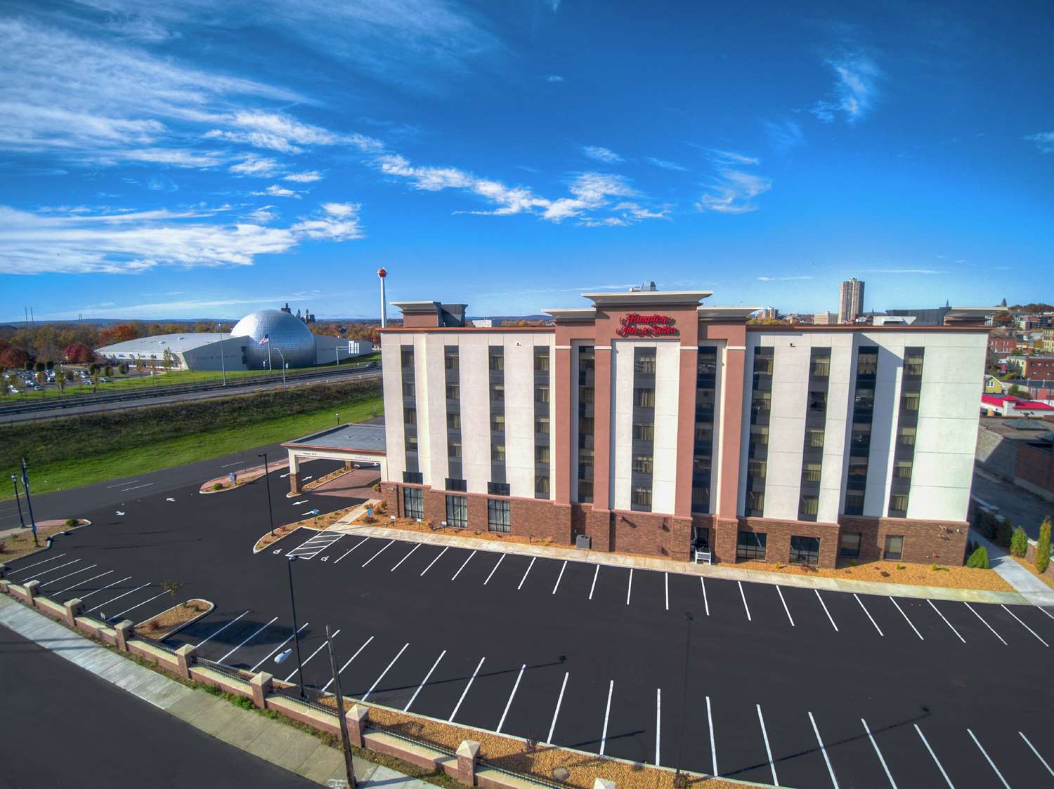 Hampton Inn And Suites Springfield Downtown 2/42