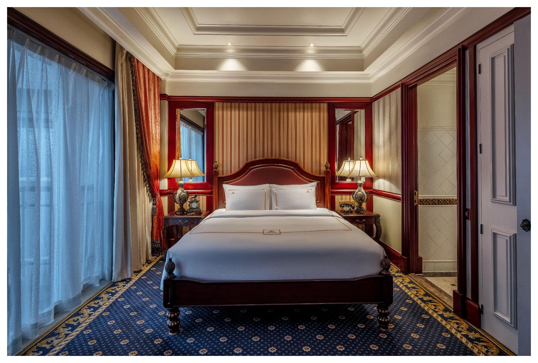 Heritage, Suite, King Bed, Ocean View