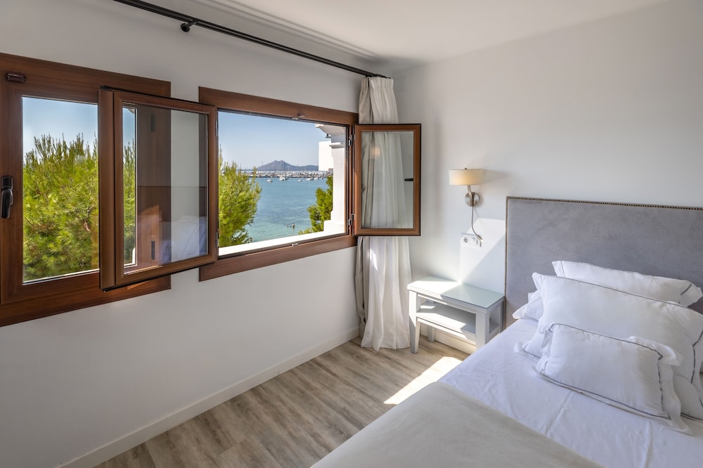 ROOM, SEA VIEW