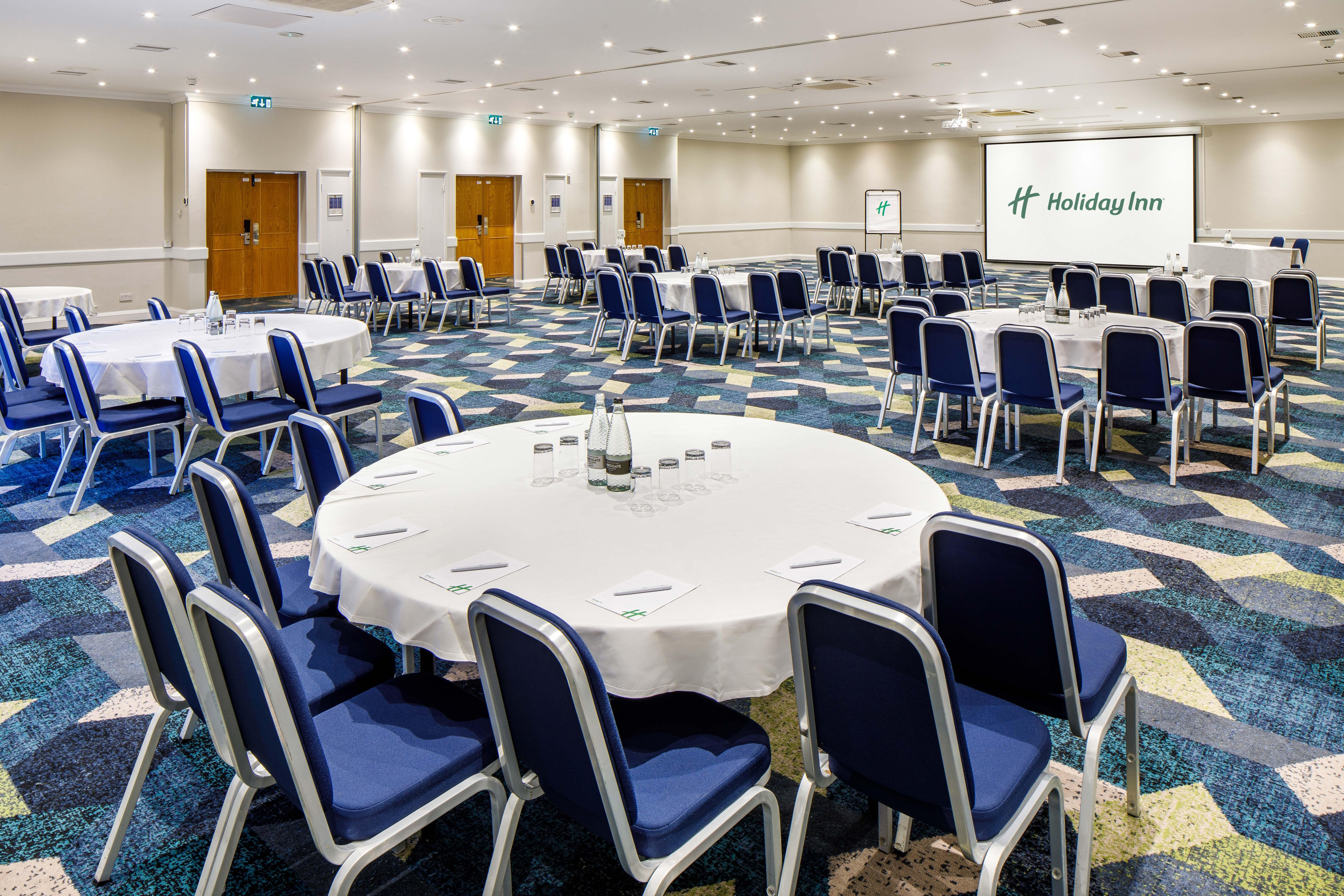 HOLIDAY INN BASILDON 61/75