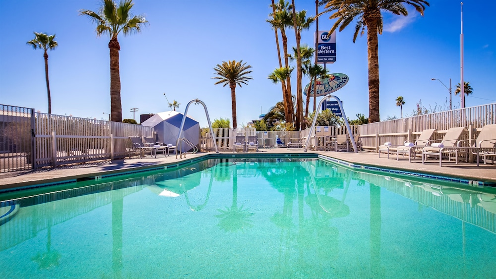 Best Western Space Age Lodge 2/25