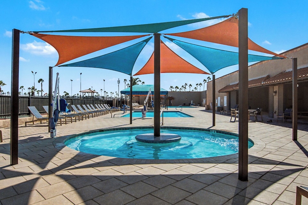 Voyager Resort Inn 10/41