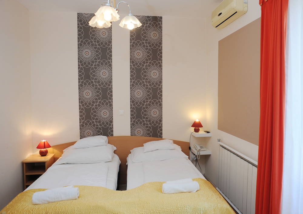 Hotel Papillon 21/50