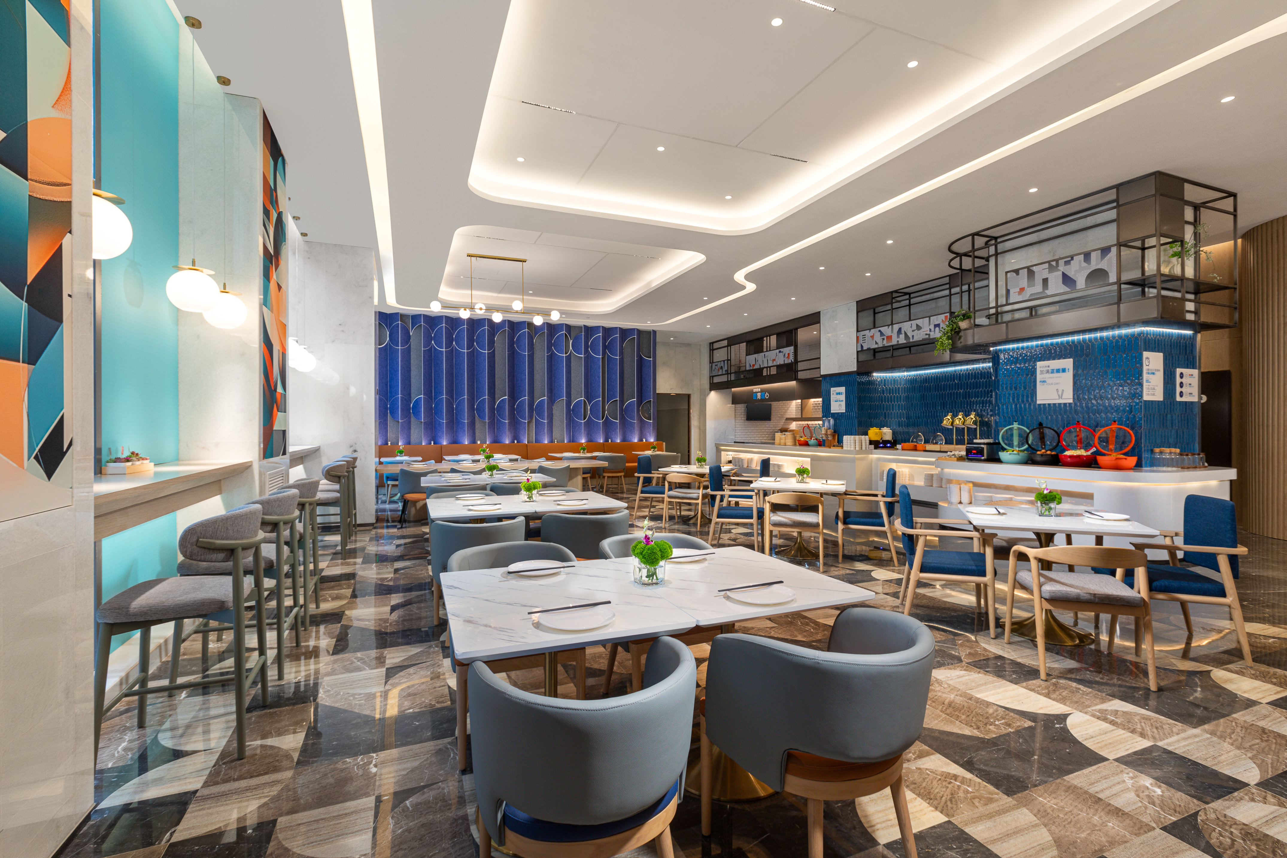 Holiday Inn Express Shanghai Changfeng Park 24/32