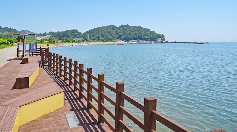 Yeosu Hwangto Pension 42/50