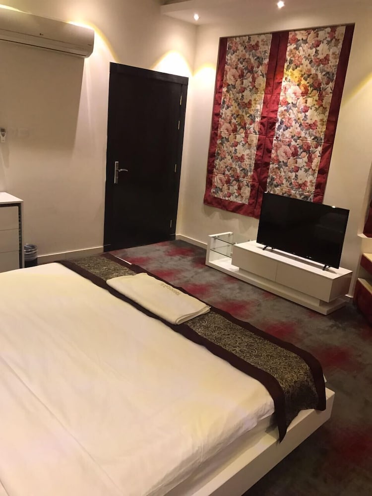 تالين غرناطة للشقق الفندقية(Taleen Granada Serviced Apartments) 15/72