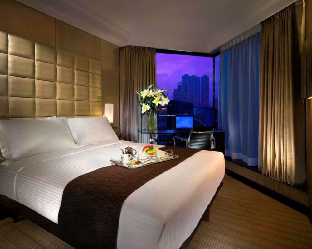 The Kowloon Hotel 10/29