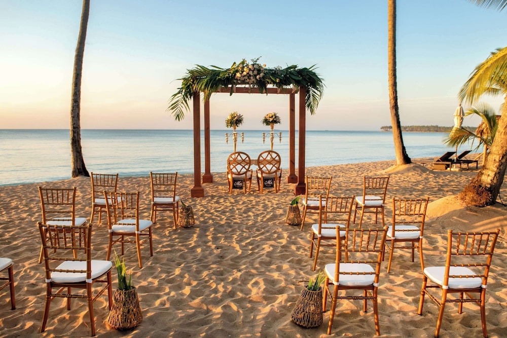 Viva V Samana by Wyndham A Trademark Adults Only All Inclusive 59/67