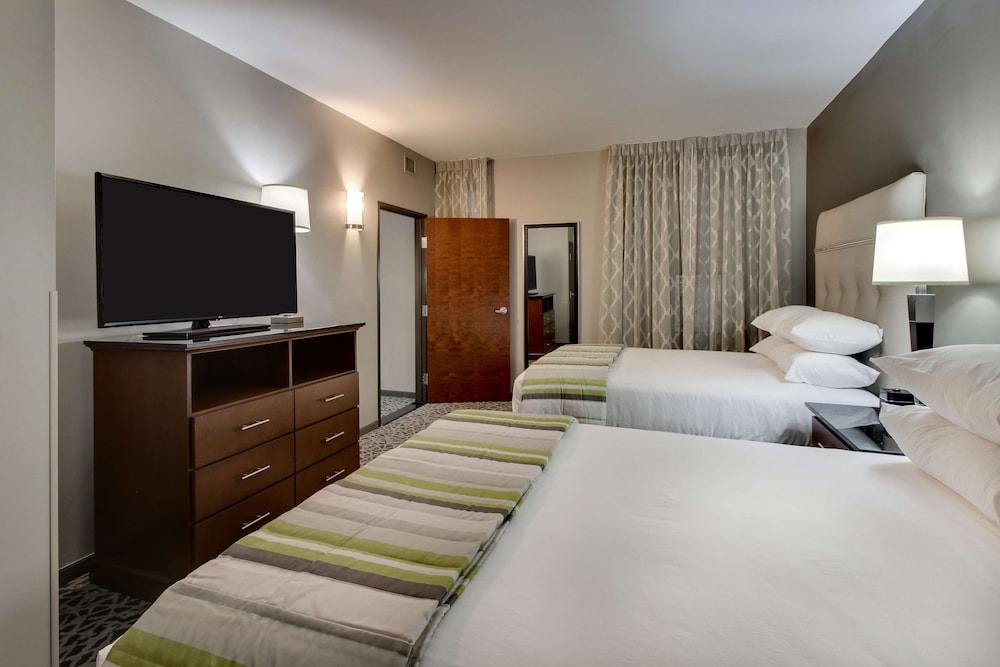 Drury Plaza Hotel Milwaukee Downtown 14/50