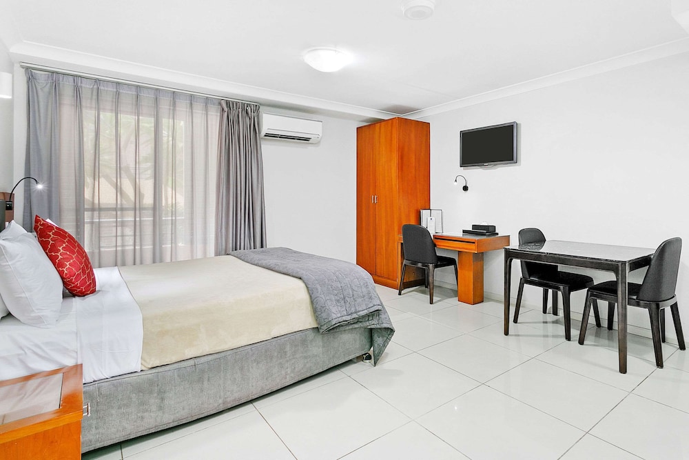 Comfort Inn & Suites Burwood 11/33
