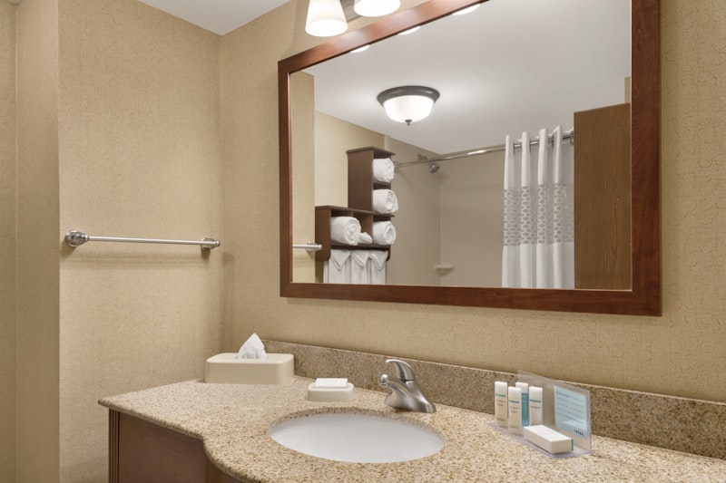 Hampton Inn Cincinnati/Kings Island 65/69