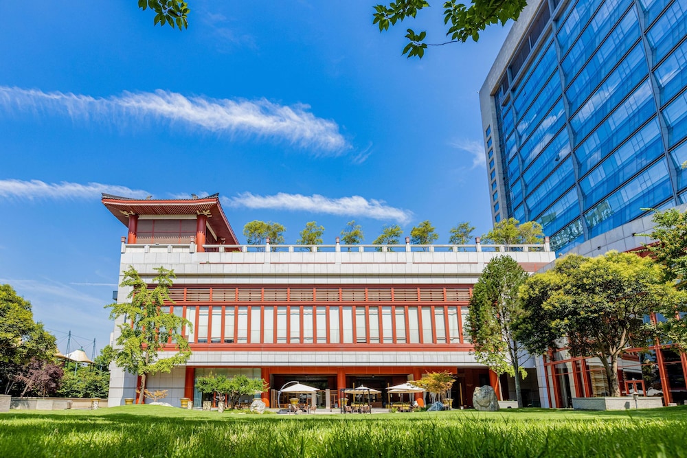 Shangri-La Xian 4/50