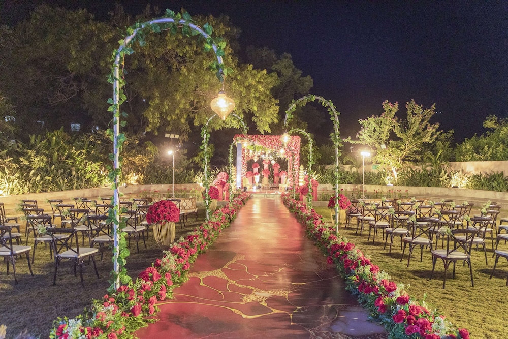 Radisson Blu Hotel & Spa Nashik 48/50