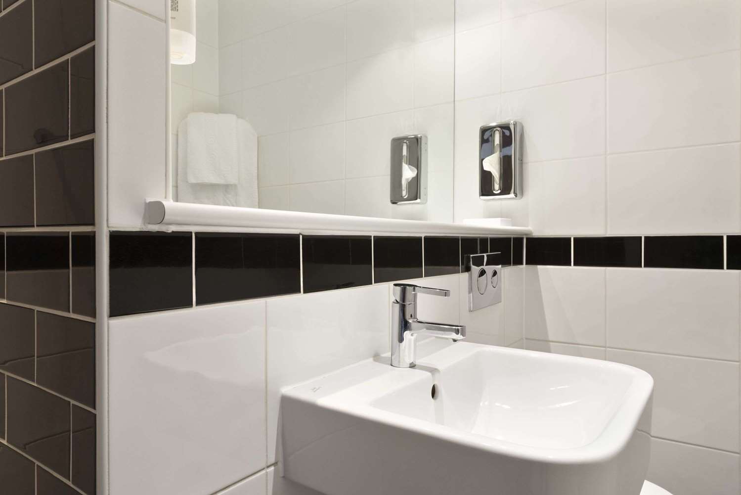Days Inn by Wyndham Corley NEC M6 27/28