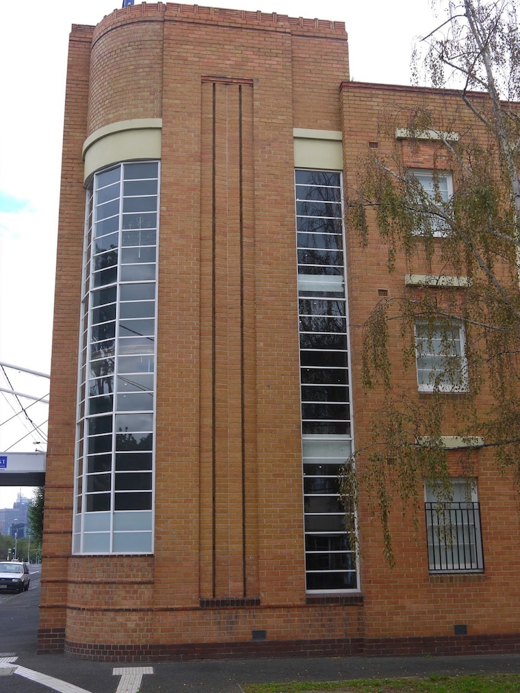 QUEST EAST MELBOURNE photo1