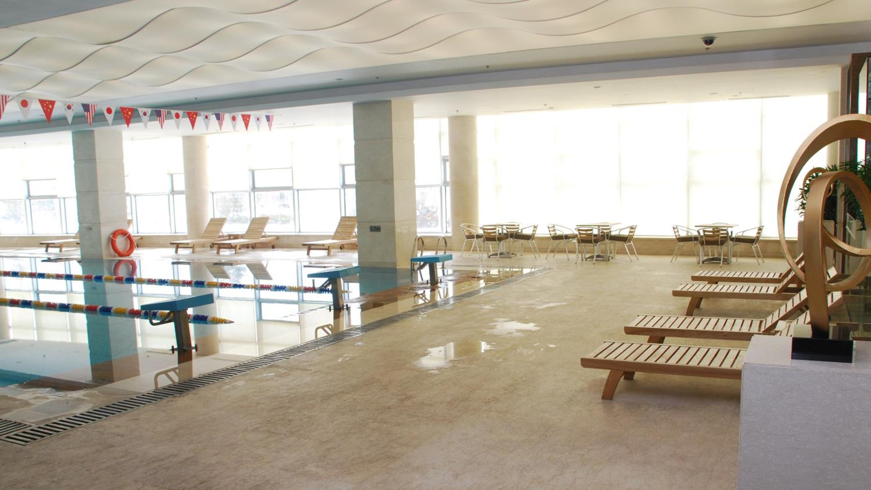 Holiday Inn Qingdao Parkview 17/49