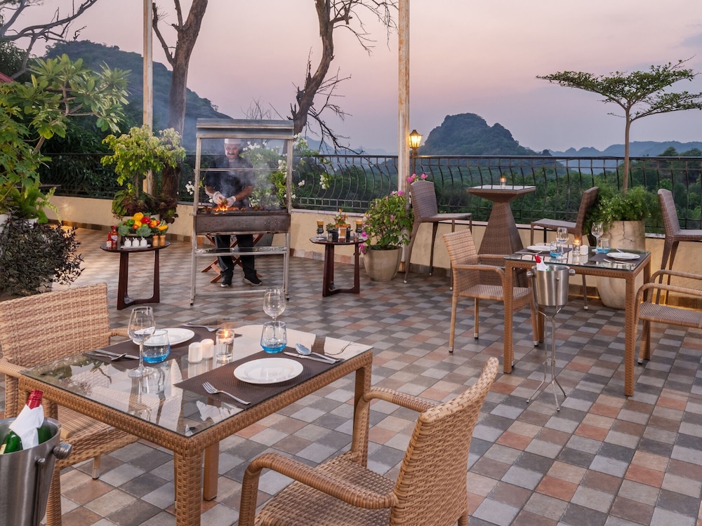 The Summer House, Pachmarhi - AM Hotel Kollection 46/60