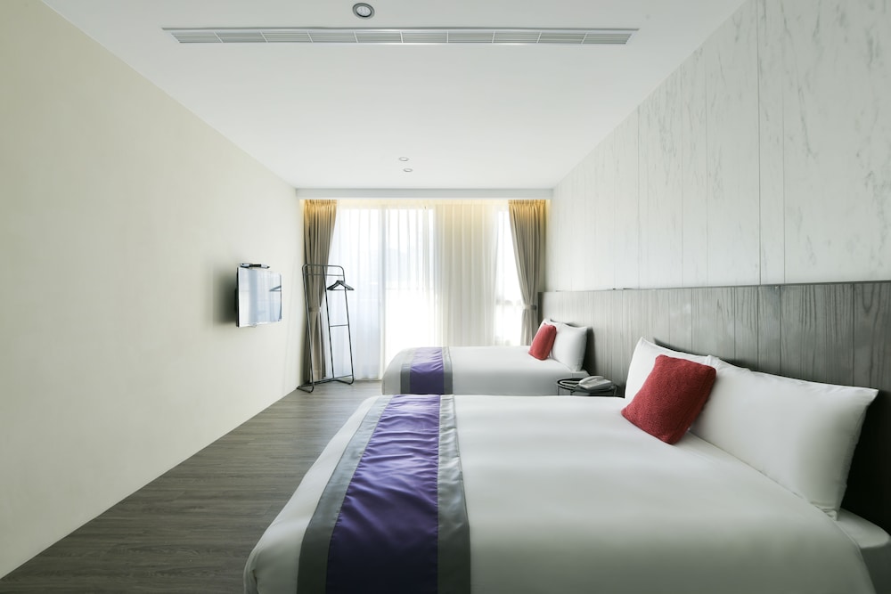 SUPERIOR, QUADRUPLE, 2 DOUBLE BEDS