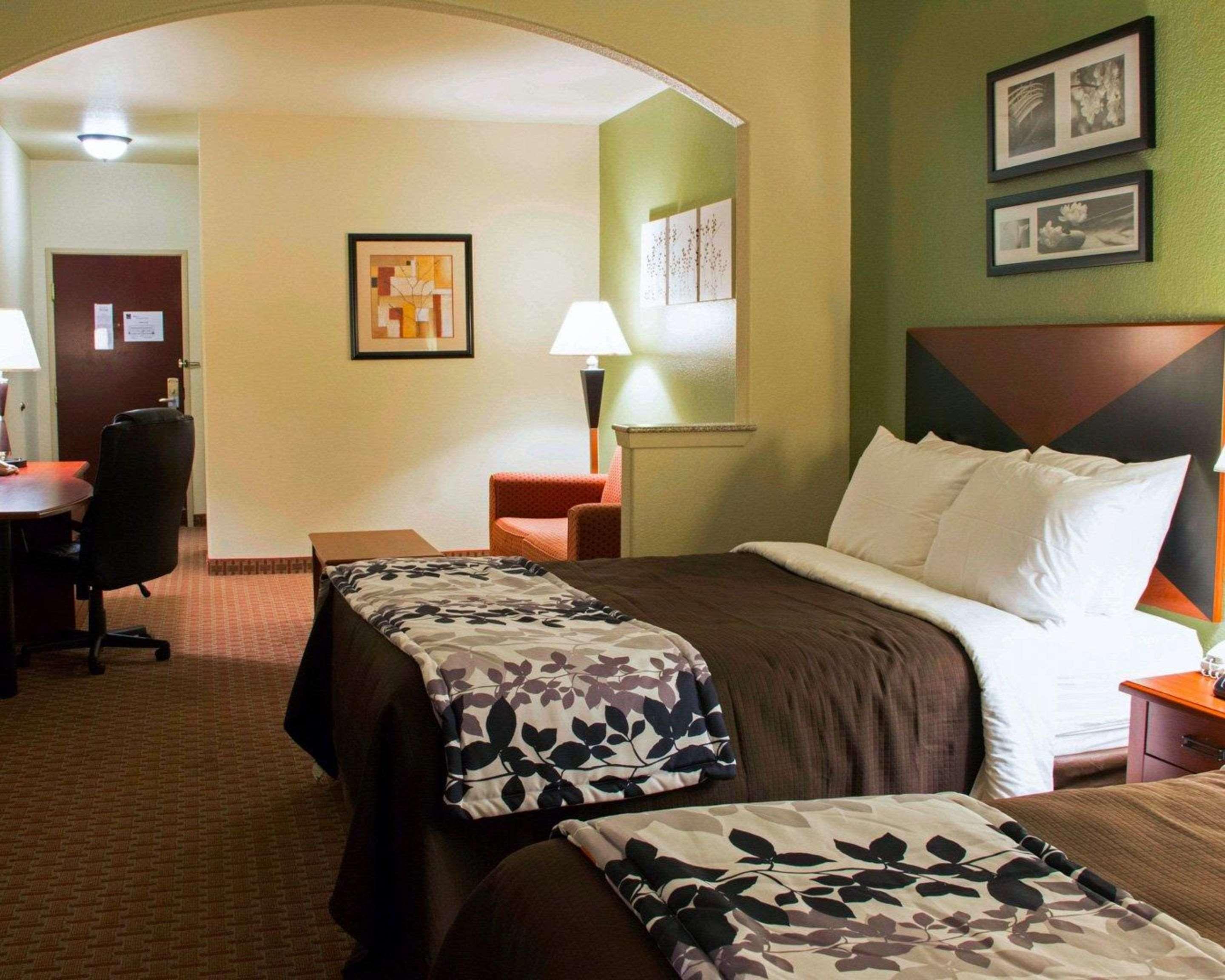 SUITE, 2 QUEEN BEDS, ACCESSIBLE