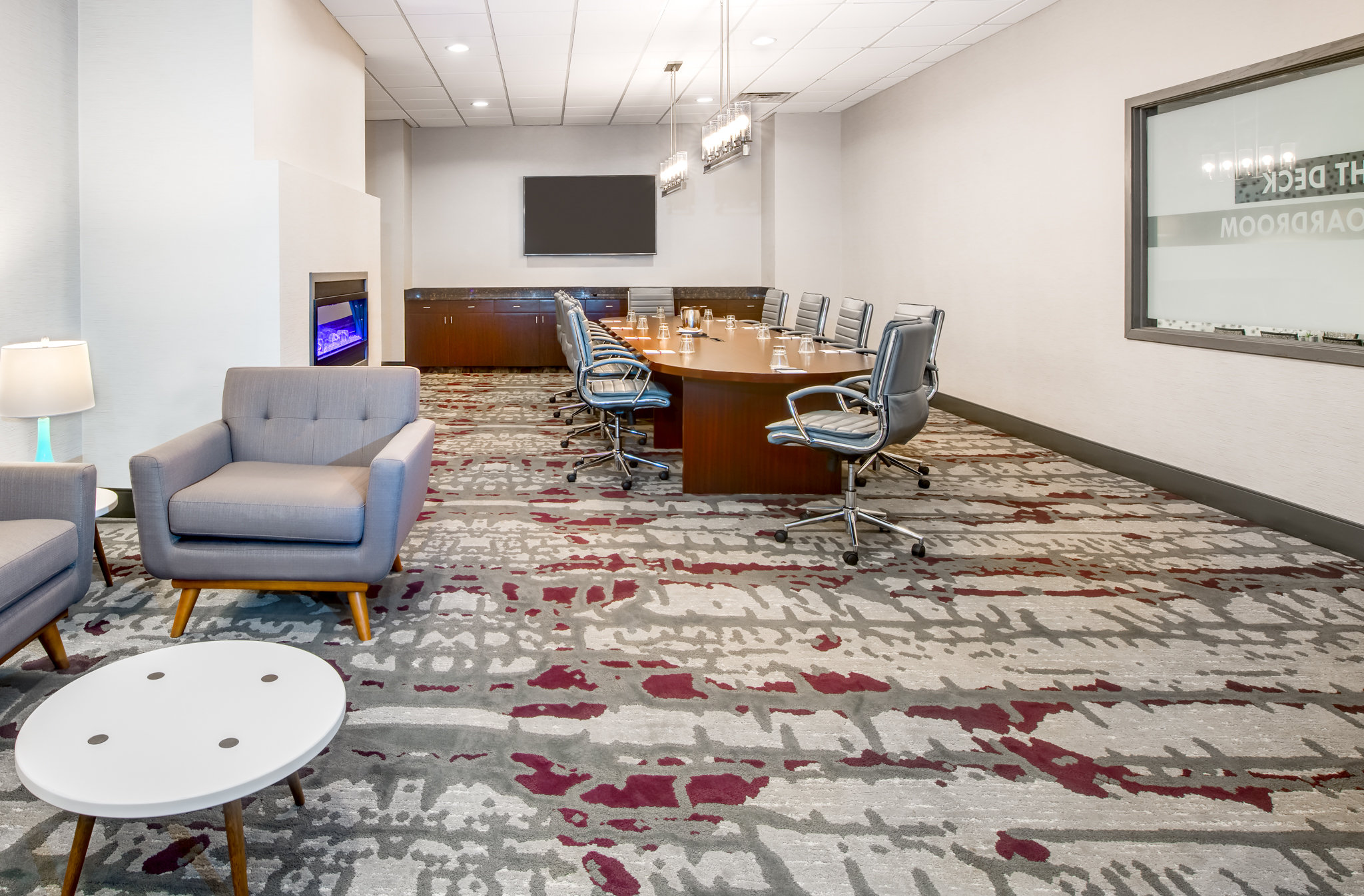 CROWNE PLAZA MILWAUKEE AIRPORT 65/81