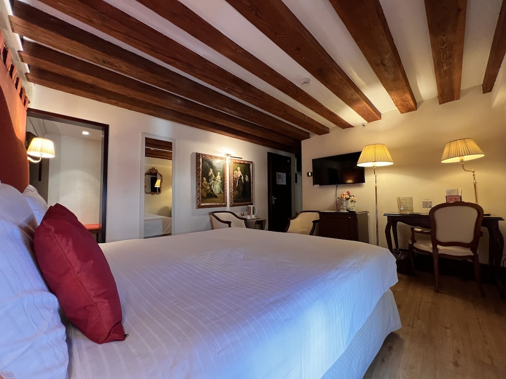 CLASSIC, DOUBLE BED