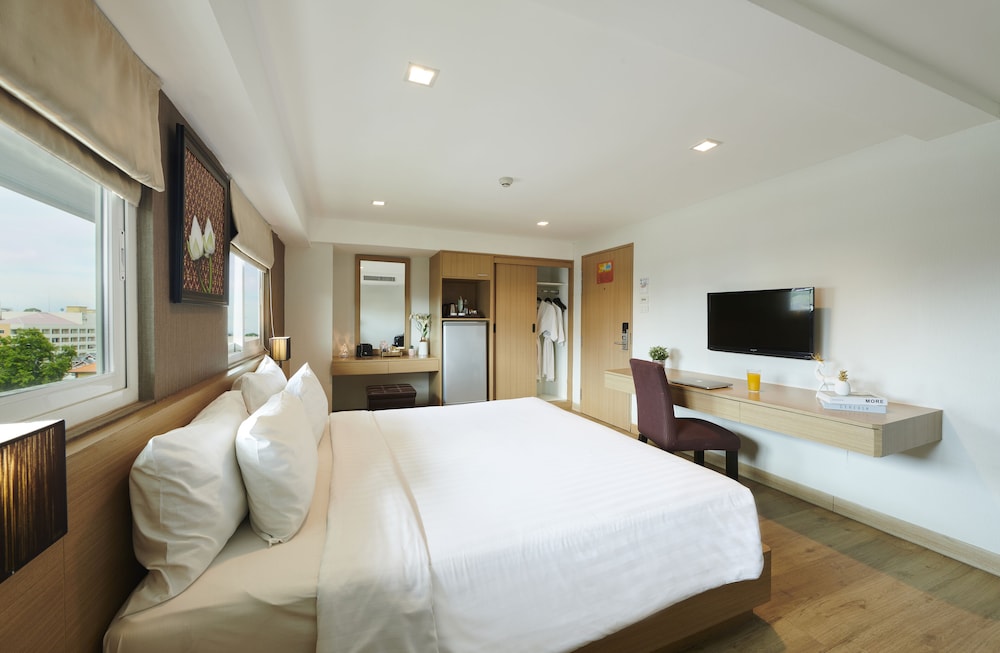 Adelphi Pattaya 32/61