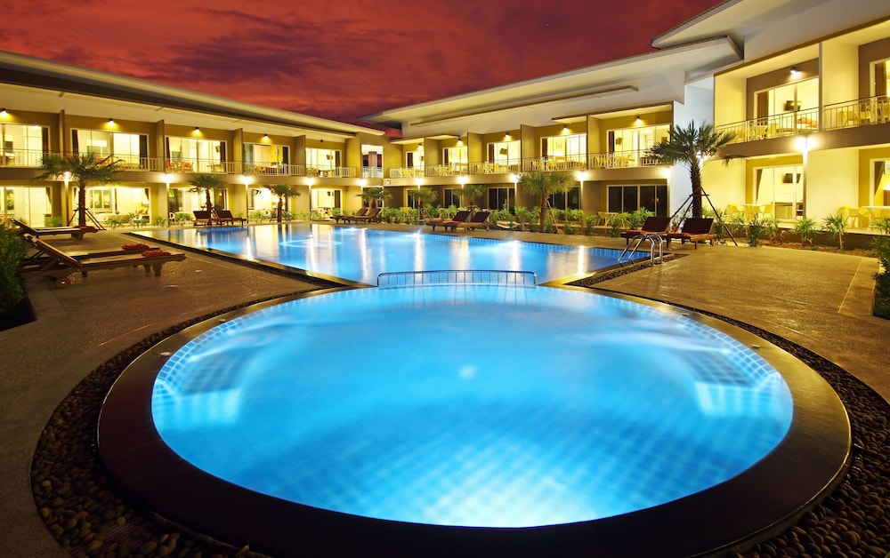 Gypsy Sea View Resort 10/69