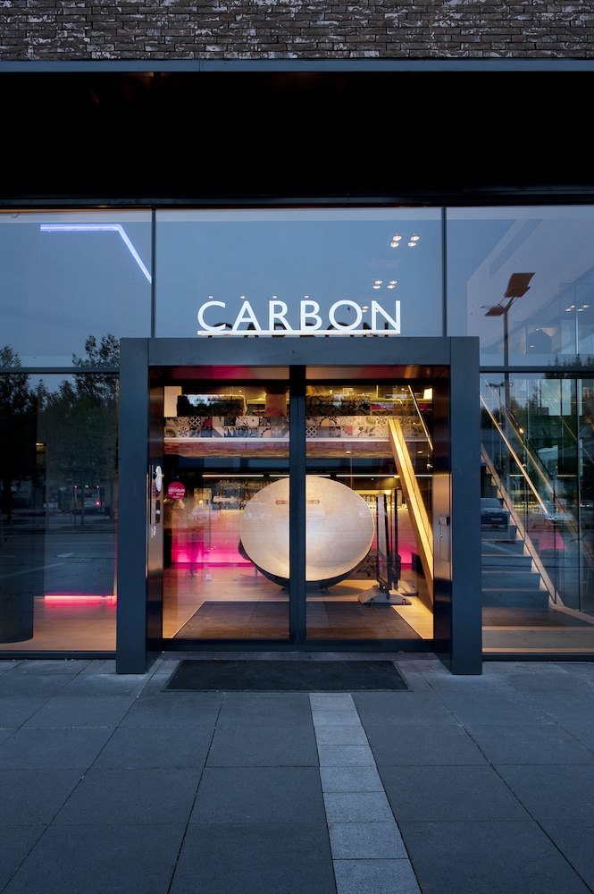 Carbon Hotel 2/61