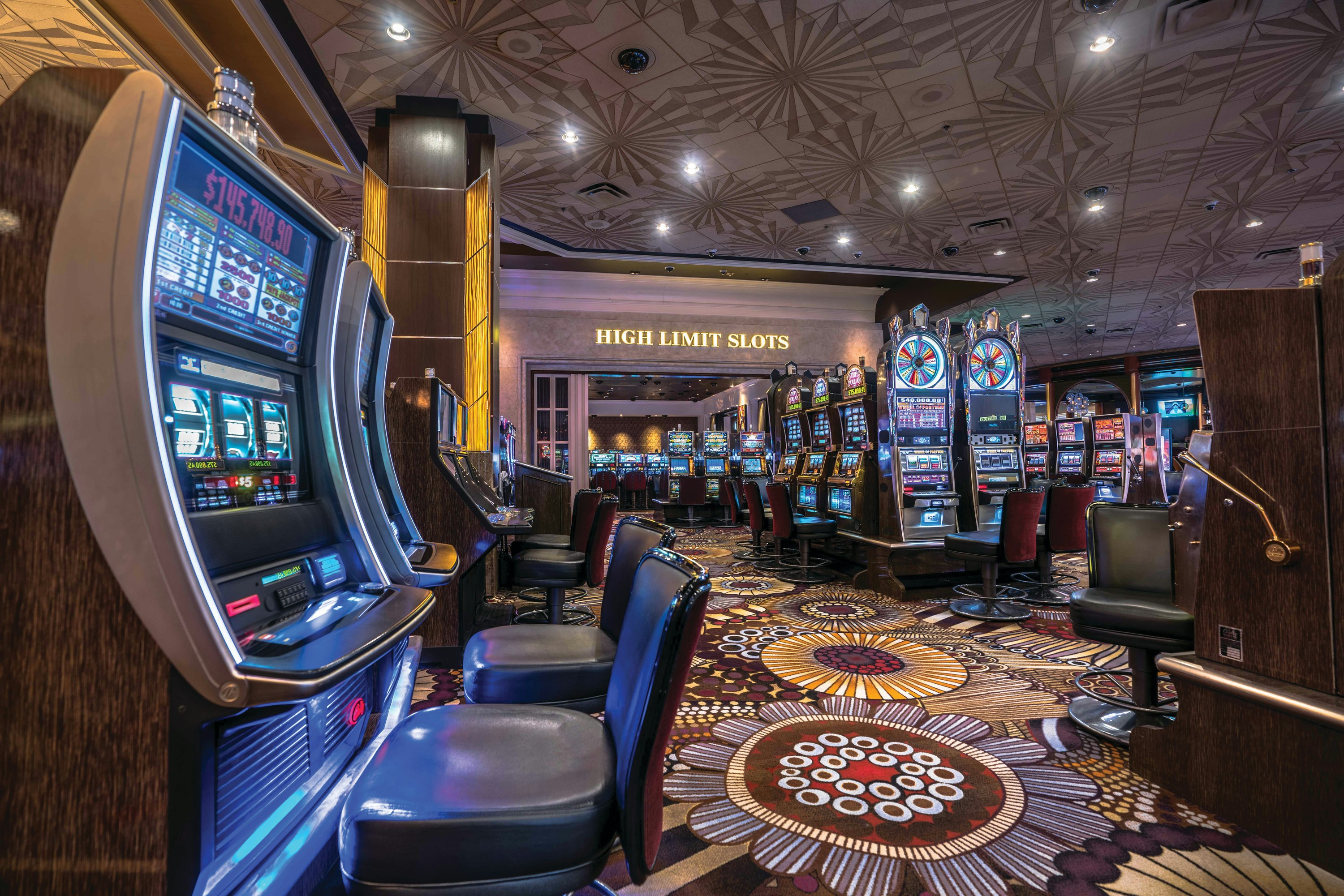 Skylofts At Mgm Grand Hotel 17/23