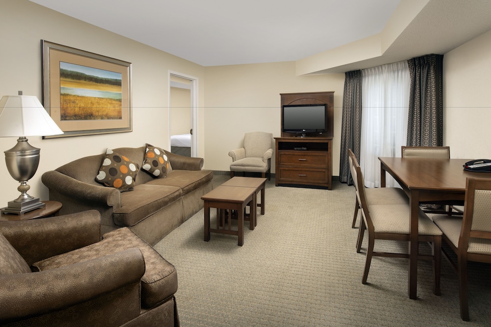 Staybridge Suites North Brunswick 25/41