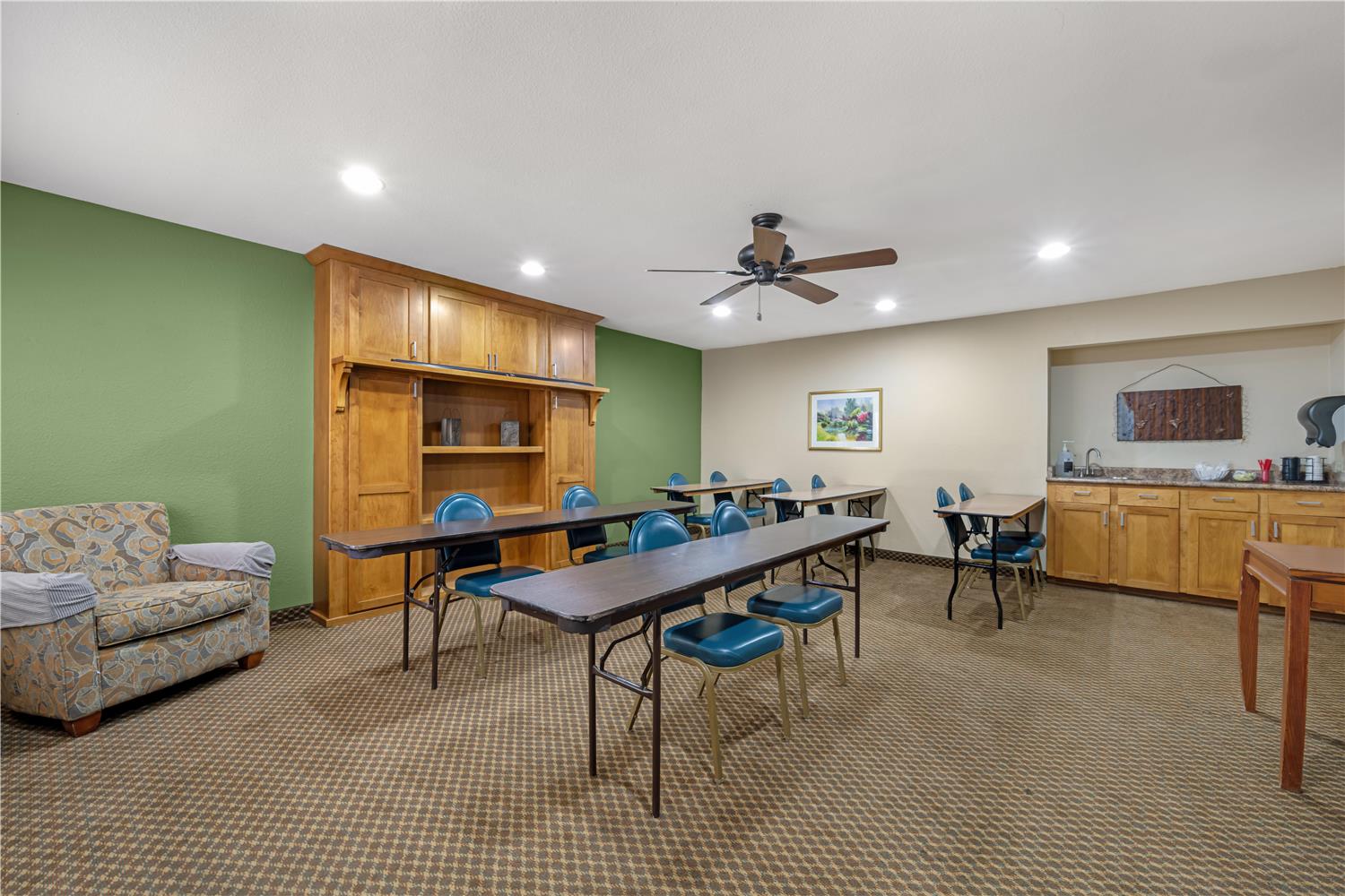 Best Western Cottonwood Inn 10/18
