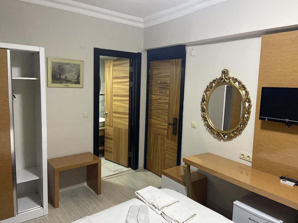 Serenity Suit Hotel 26/50