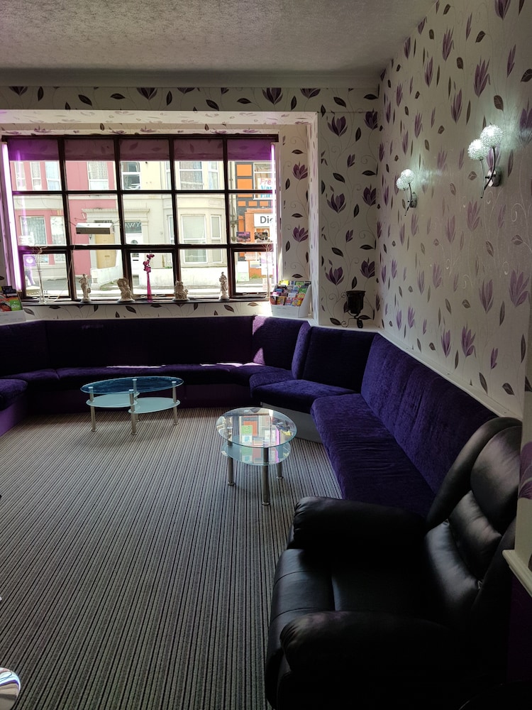 Trentham Private Hotel 26/50