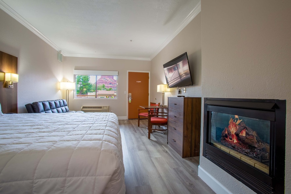 Wildflower Inn 13/59