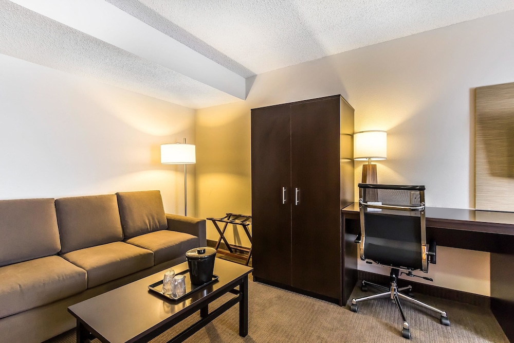 Sleep Inn Springfield South I60 near Medical District 25/40