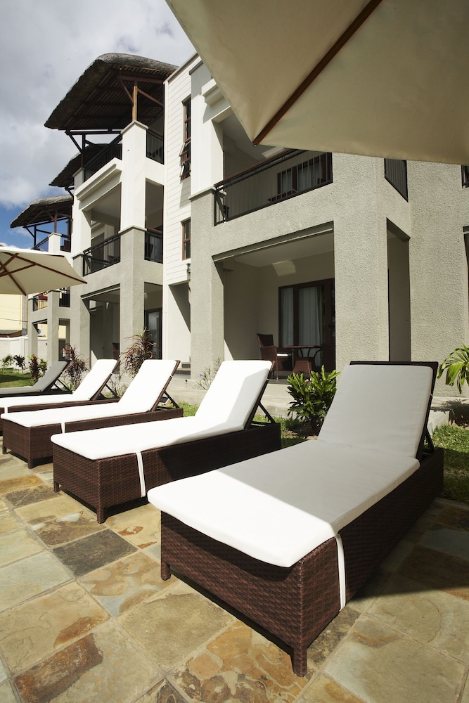 Grand Bay Suites 49/65