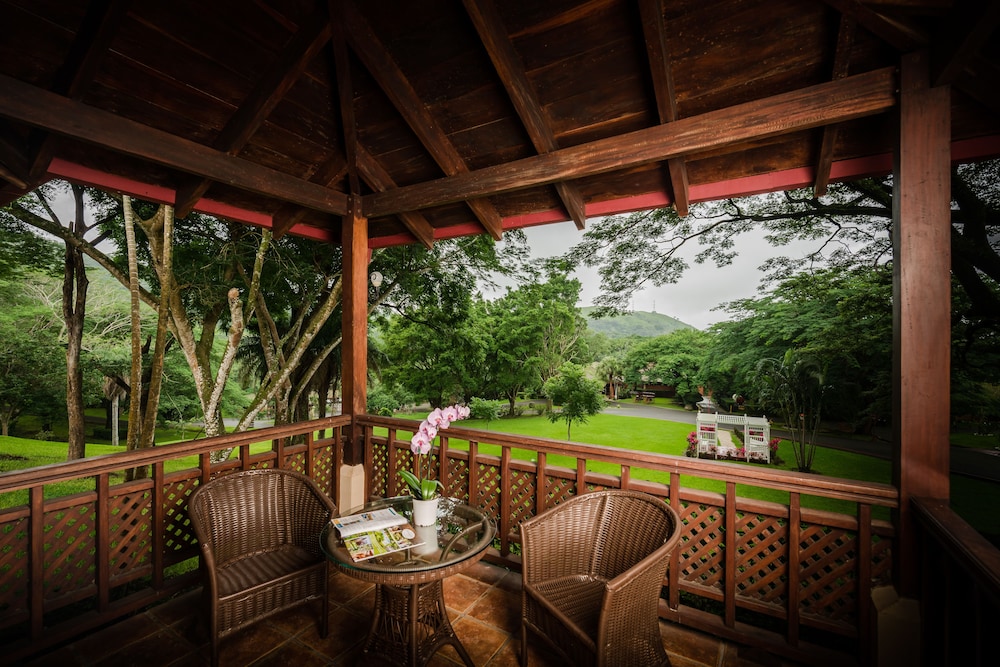 Borinquen Thermal Resort 37/50