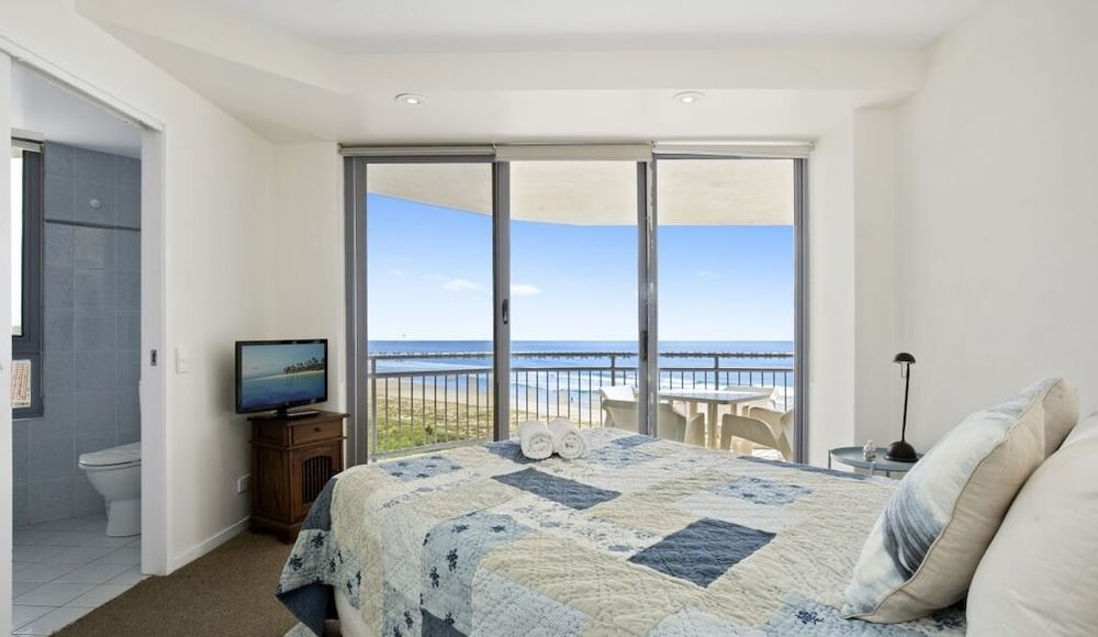 OCEANSIDE RESORT 16/58