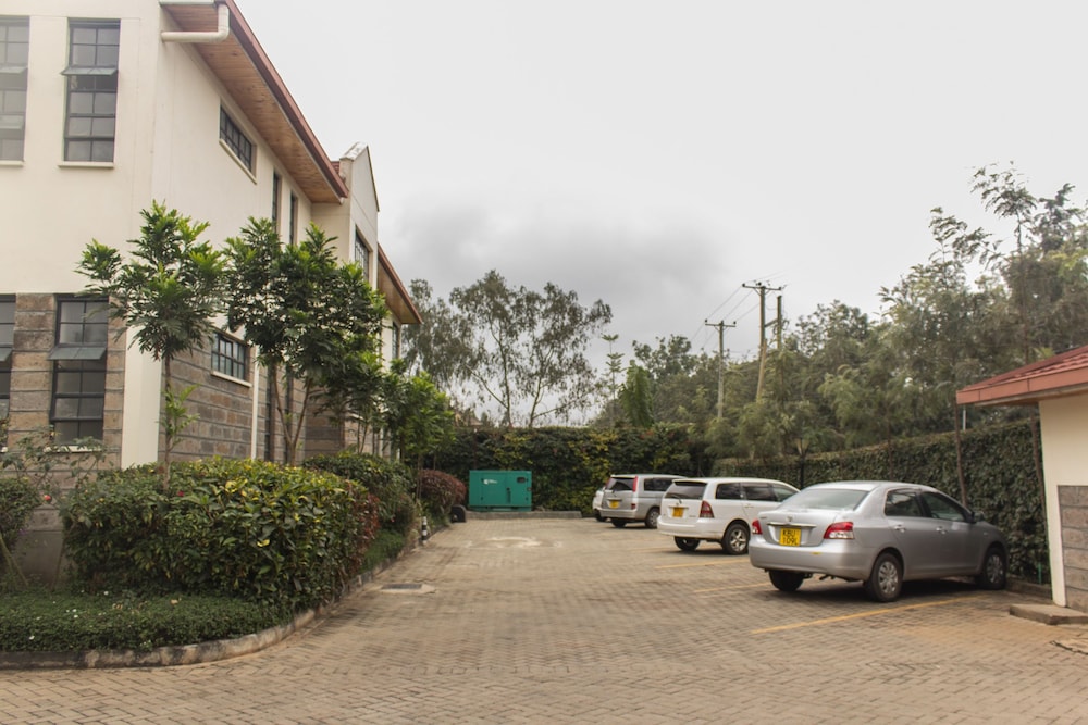 Lia Hotel & Training Centre 46/50
