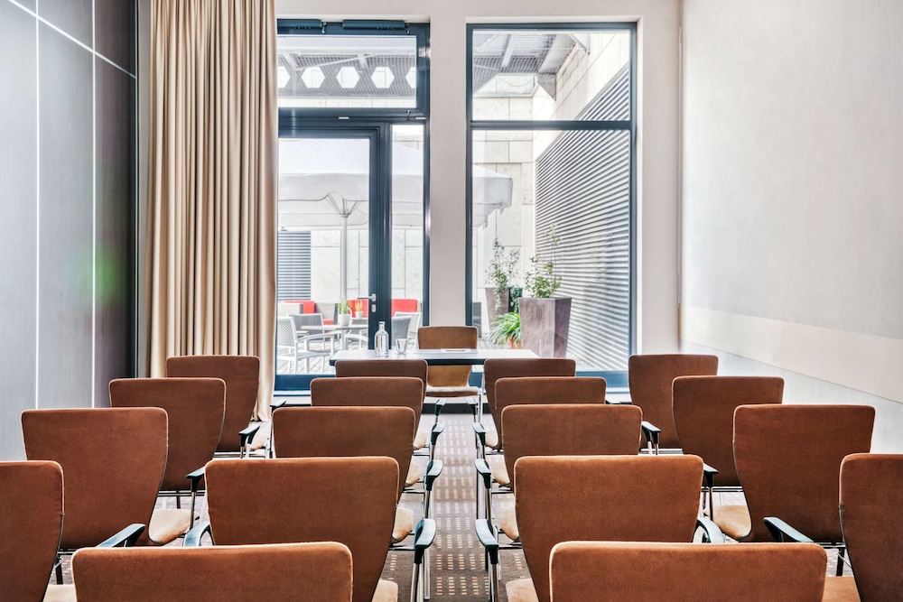 Intercityhotel Dresden 48/59