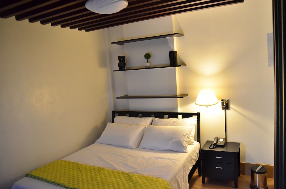 Oriental Zen Suites 17/50