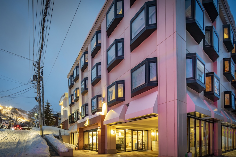 M Hotel photo5