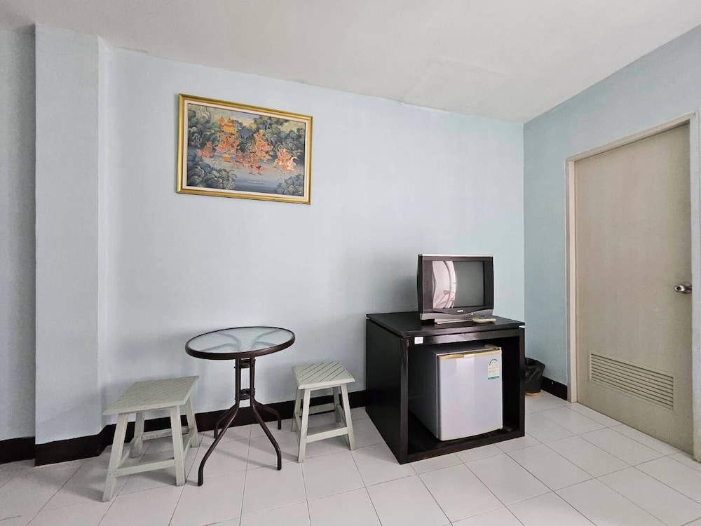 Patong Moon Inn Guesthouse 45/48