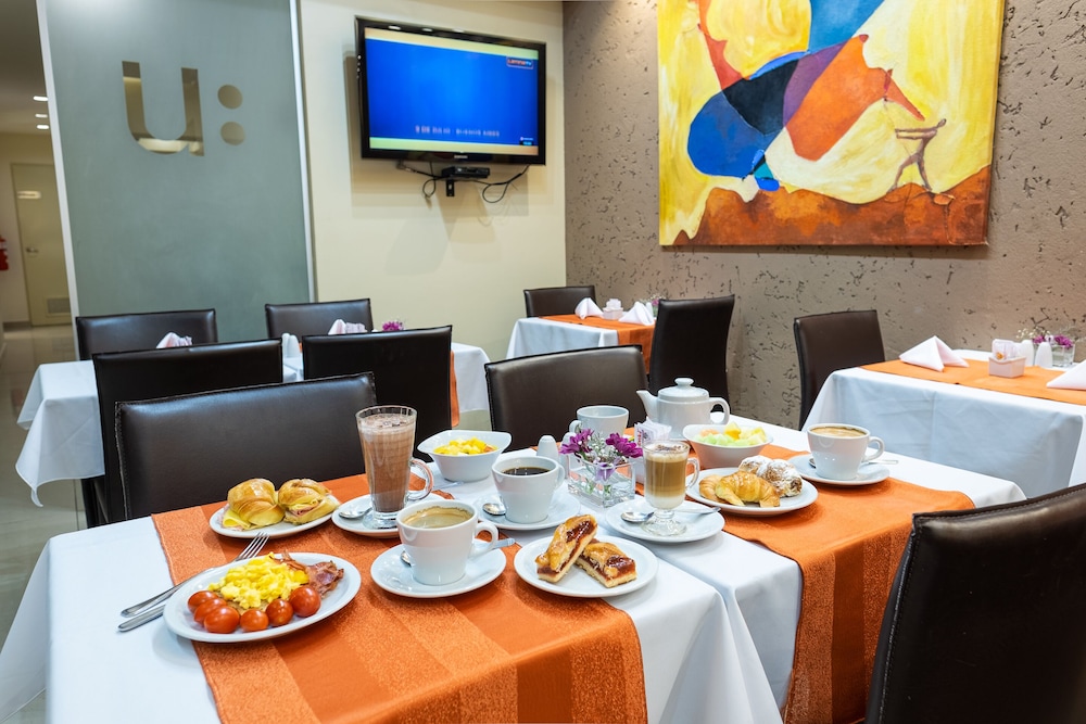 Urban Suites Recoleta Boutique Hotel 71/77