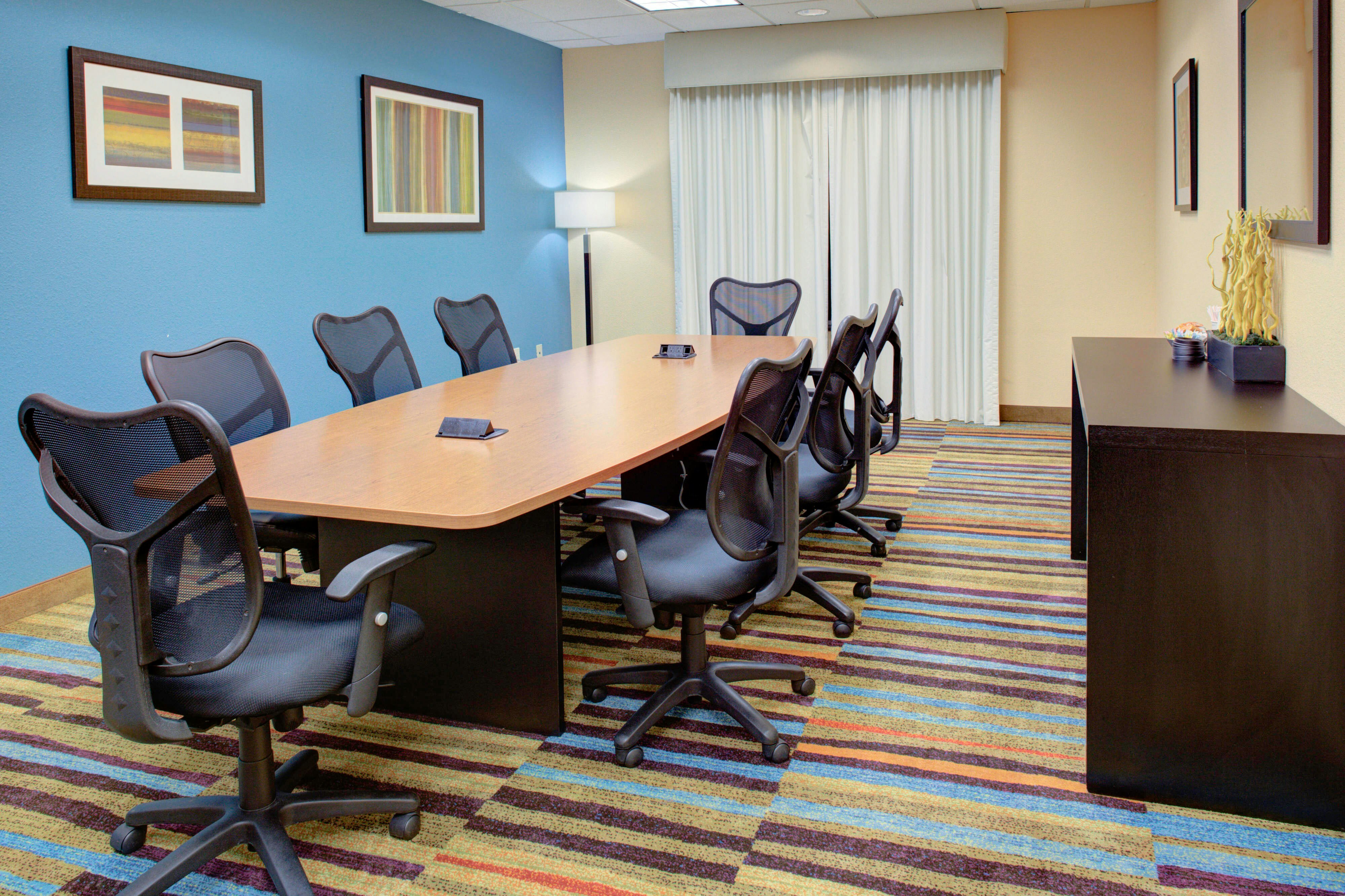 Fairfield Inn & Suites Seymour 37/40