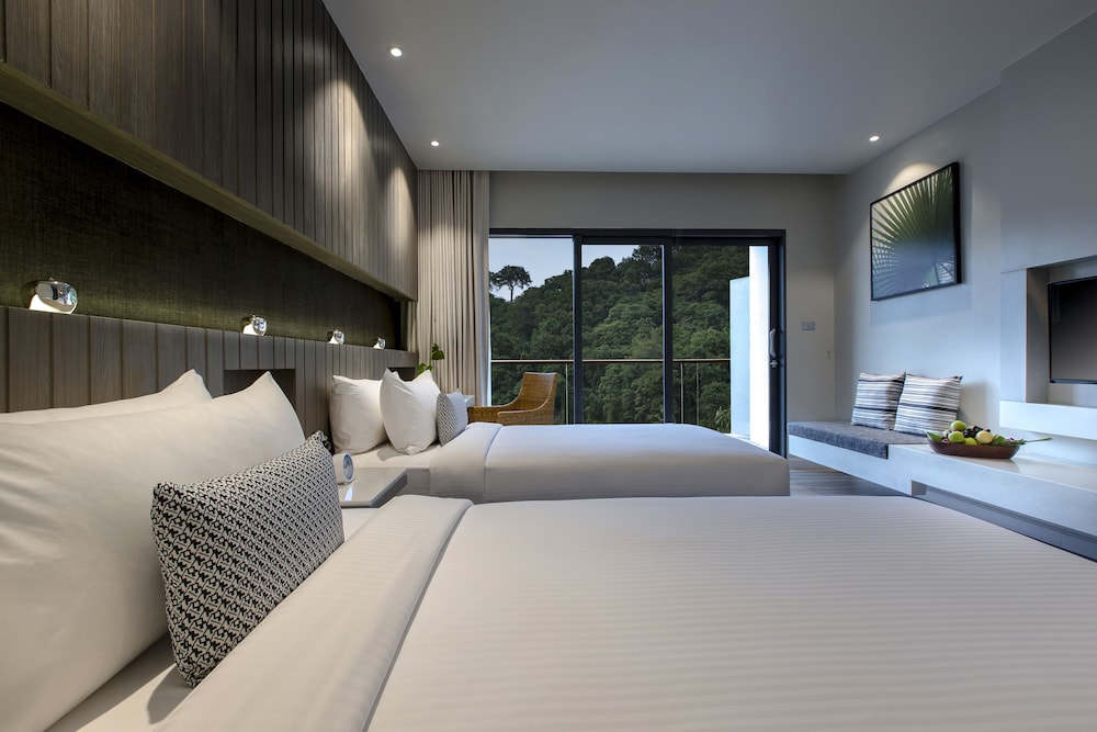 HOTEL IKON PHUKET 35/76