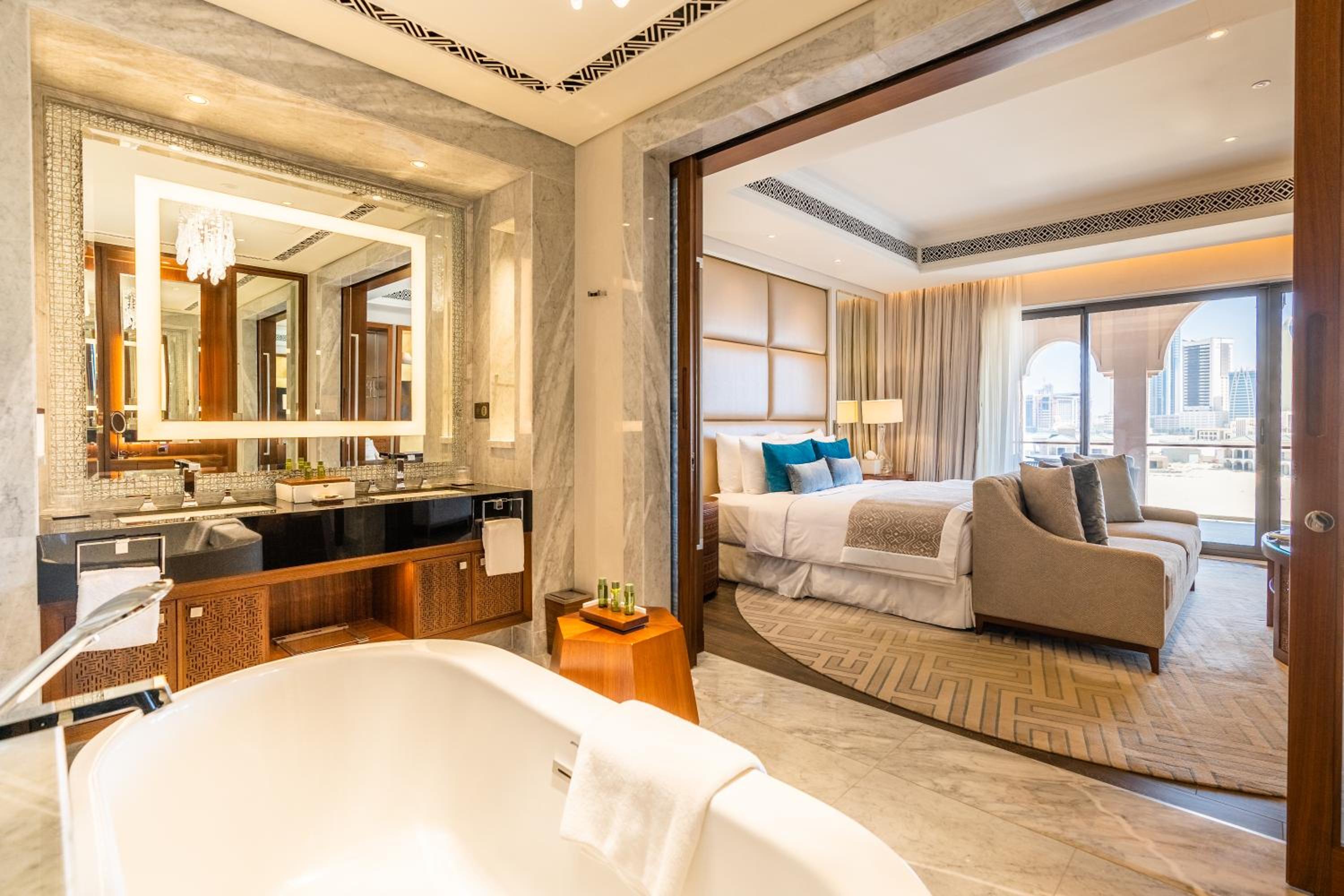 Arabian, Deluxe, King Bed, Queen Bed