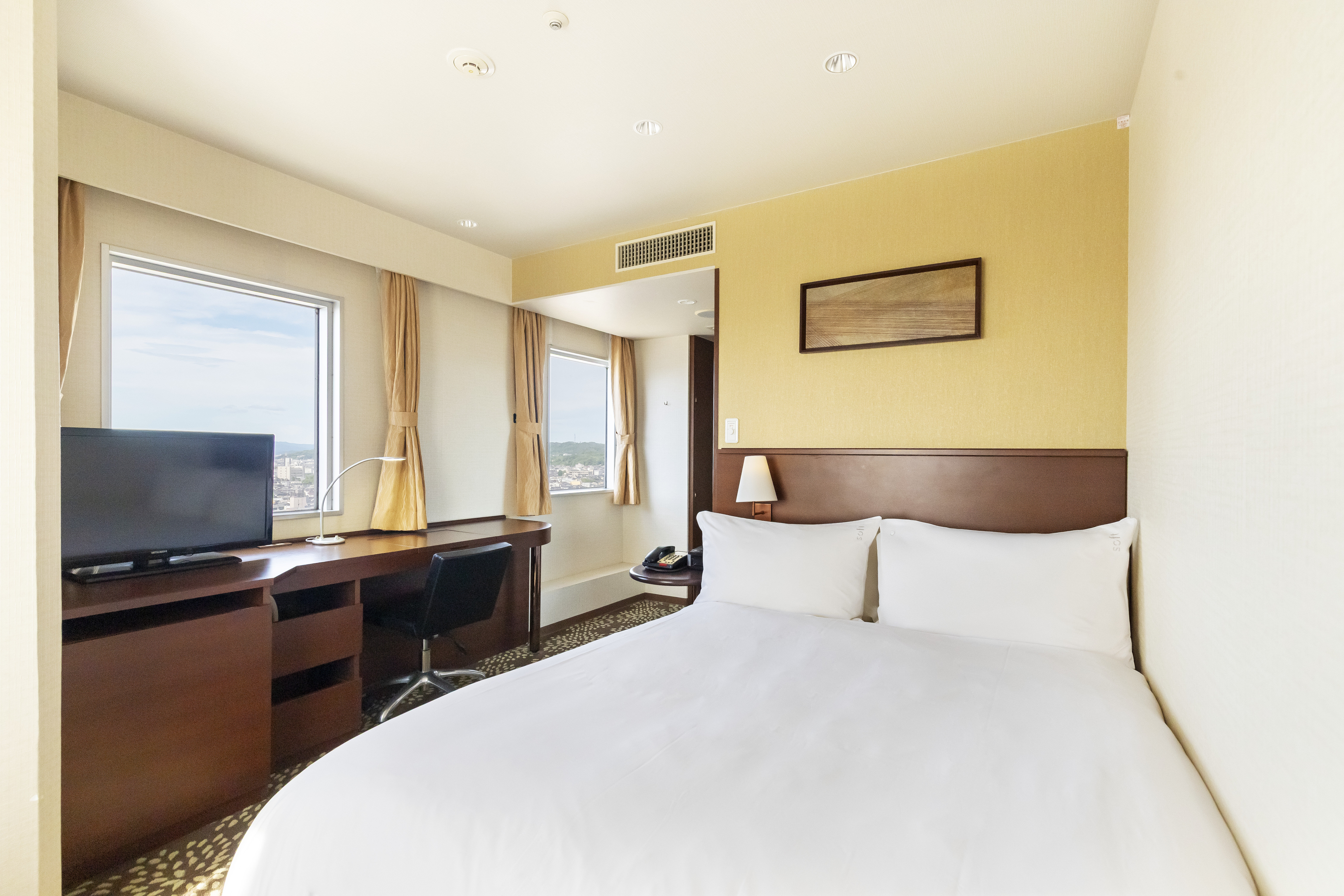 Holiday Inn ANA Kanazawa Sky 29/80