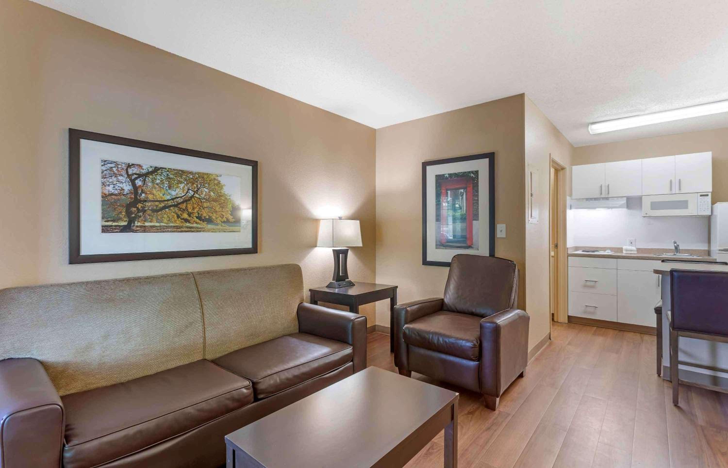Extended Stay America Suites Washington, D.C. - Germantown - Town Center 36/61